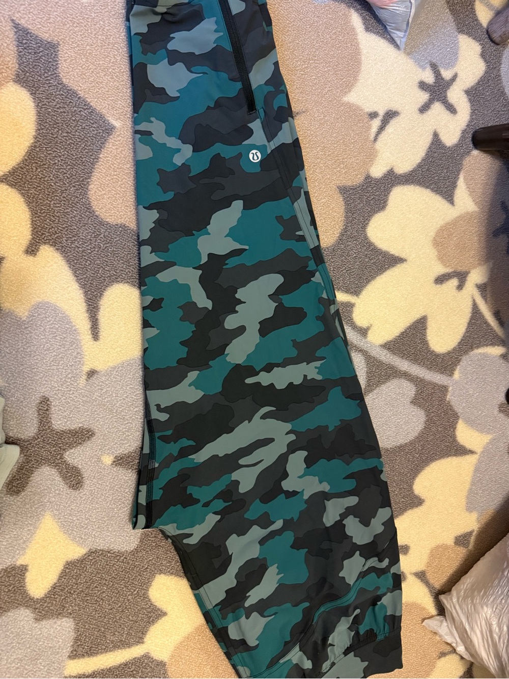 Lululemon Camo Athletic Leggings in Teal & Black
